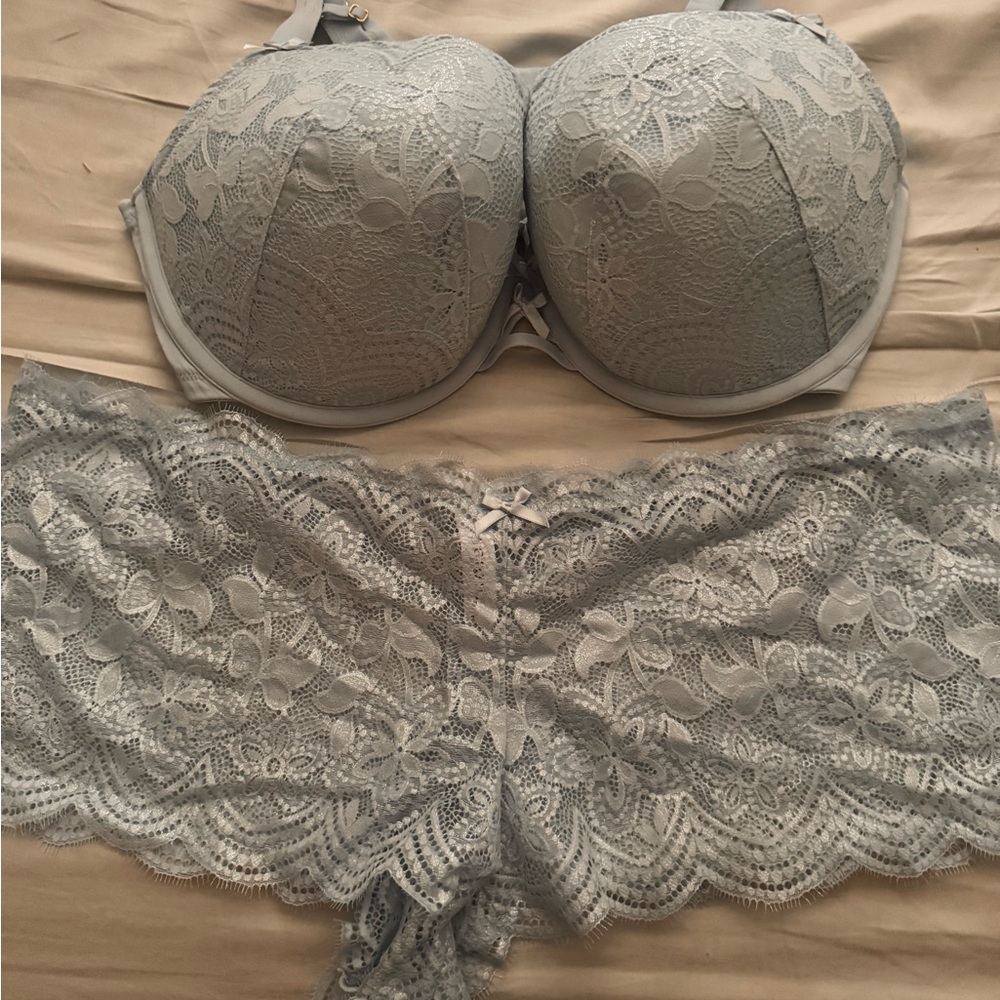 Cacique Gray Molded Cup Bra